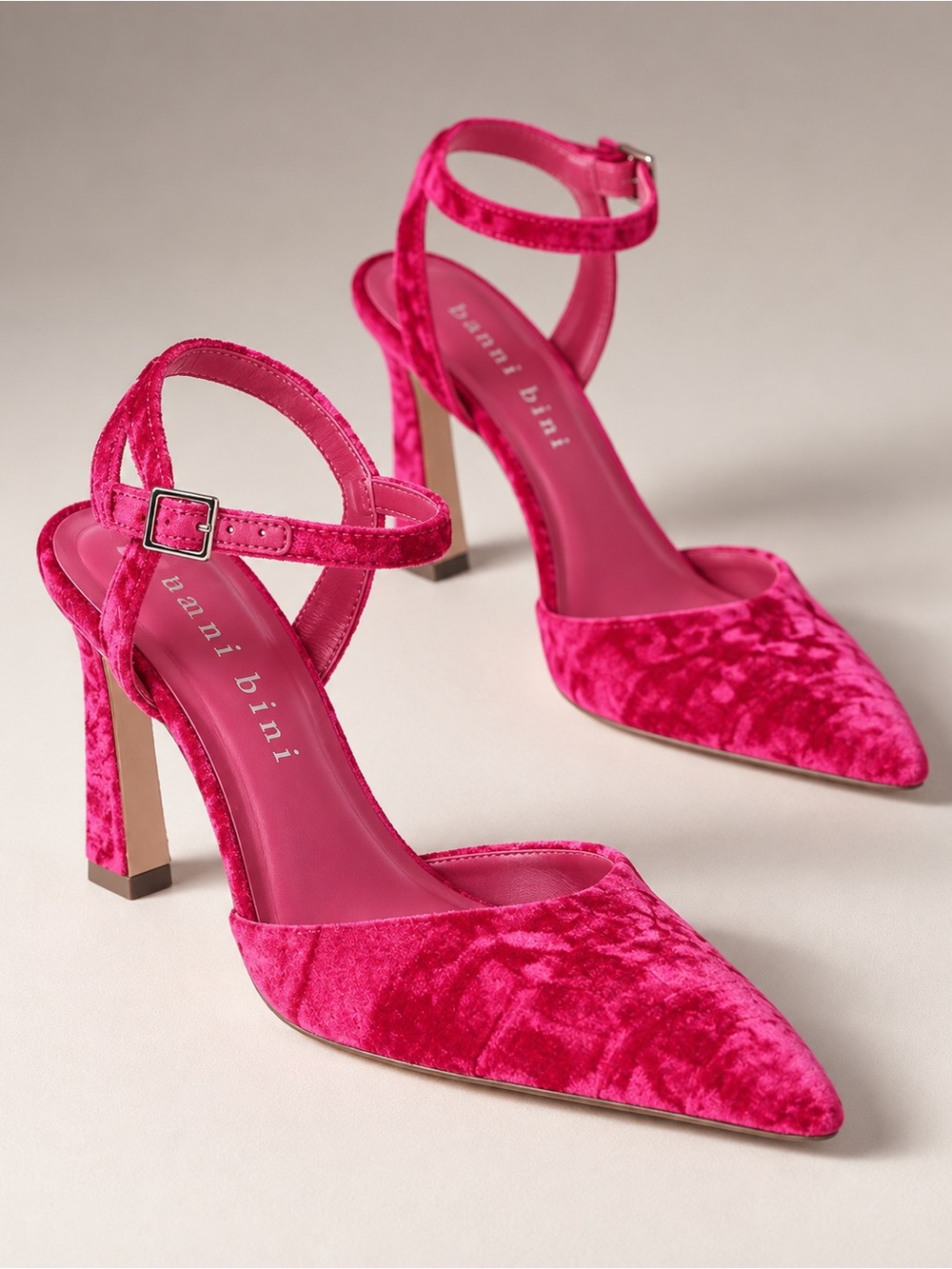 NWT Gianni Bini Geno Velvet Pointed Toe Slingback Heels Hot Pink Size 7,5